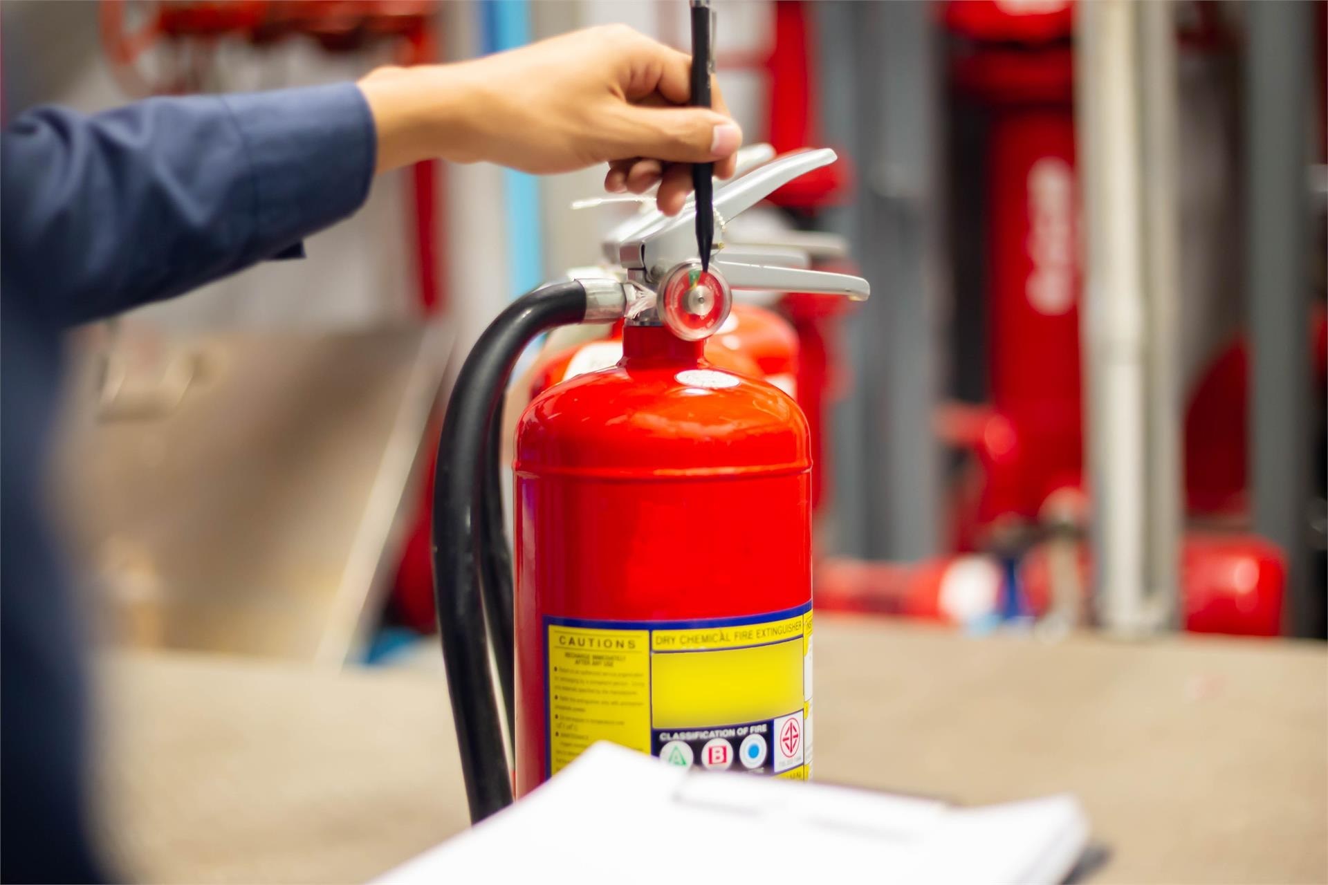 ¿Qué cuidados generales debes tener con los extintores?